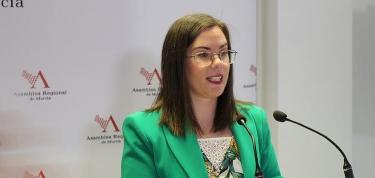 Toñi Abenza: “La estrategia de privatización del PP ha provocado que la Región sea la comunidad con más déficit en plazas de residencias”