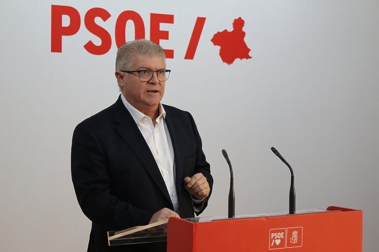 Pepe Vélez pide a López Miras coherencia y le recuerda que ya debería haber cesado a su socio Antelo por alentar manifestaciones ilegales y actitudes violentas
