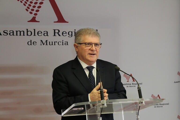 Pepe Vélez: “López Miras quiere amnistiarse a sí mismo para intentar ocultar que las políticas del PP están hundiendo a la Región en un pozo sin fondo”