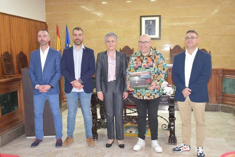 El compositor Ferrer Ferran y la Asociación Banda de Música de Calasparra nos hacen soñar con su música