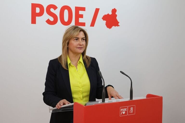 Carmina Fernández: “Todos los ciudadanos y ciudadanas de la Región estamos pagando muy caro el despilfarro y la mala gestión del PP”