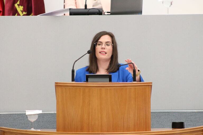 El PSOE exige al Gobierno regional que aumente las prestaciones por dependencia y refuerce la administración para agilizar la concesión de estas ayudas