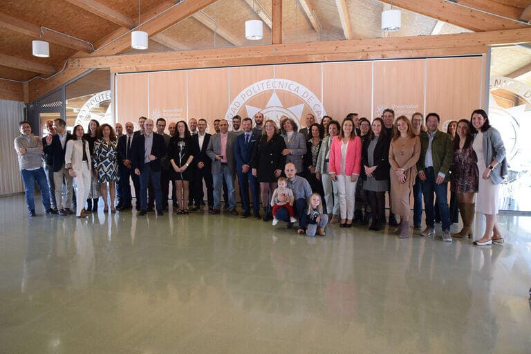 Los nuevos técnicos y profesores de la UPCT toman posesión de sus cargos