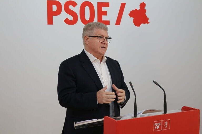 Pepe Vélez: “El PP tiene que elegir si está junto a los que queremos salvar el Mar Menor o si vuelve a ser el verdugo de nuestra laguna”
