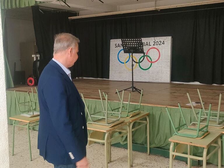 El PSOE de Cartagena exige la ampliación y la retirada de amianto del CEIP San Cristóbal