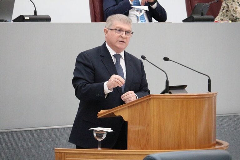 Pepe Vélez: “El PP cumple su objetivo, dejar desprotegido el Mar Menor sin un Plan de Ordenación Territorial y sin una moratoria urbanística”