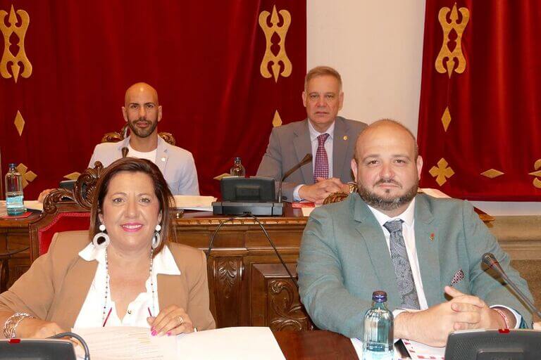 El Pleno de Cartagena aprueba la exigencia del PSOE de que se reduzcan las listas de espera de pruebas diagnósticas y especialistas