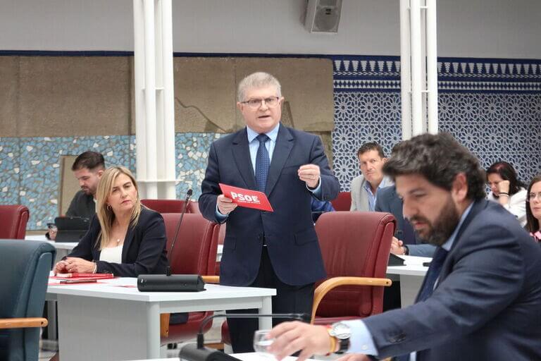 Pepe Vélez: “López Miras algún día lamentará el daño que ha hecho al Mar Menor y a la Región por un puñado de votos”