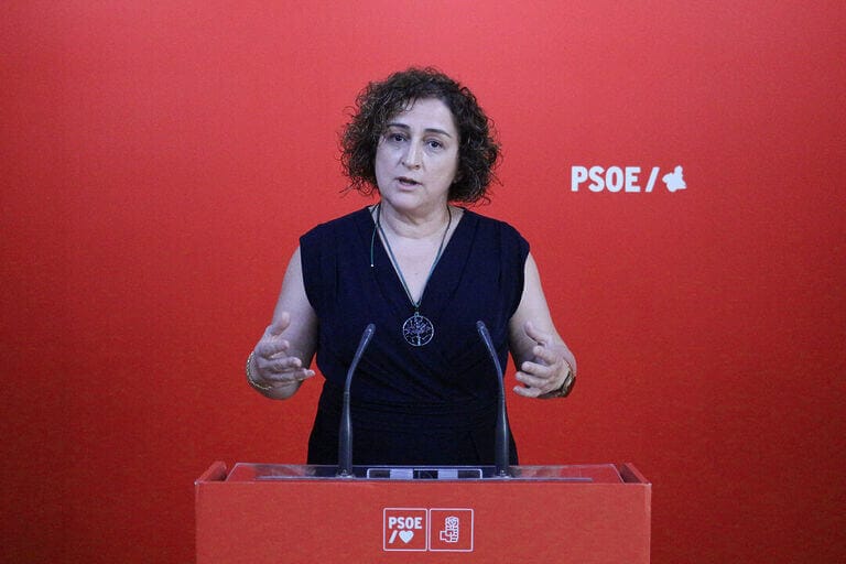 Caridad Rives: “La Región necesita un proyecto serio para ampliar el Puerto de Cartagena que sea viable económica y ambientalmente”