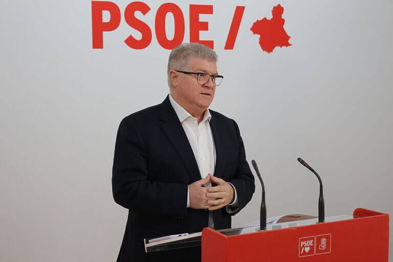 Pepe Vélez: “Frente a la radicalización del PP y Vox, seguiremos defendiendo los valores democráticos, la justicia social y la convivencia”