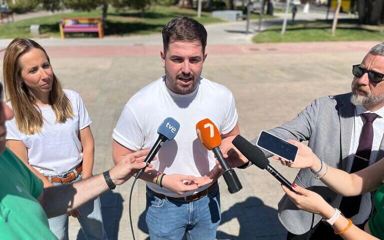 El PSOE exige al Gobierno regional el cumplimiento de la Ley de Igualdad LGTBI de la Región y se opone rotundamente a su derogación