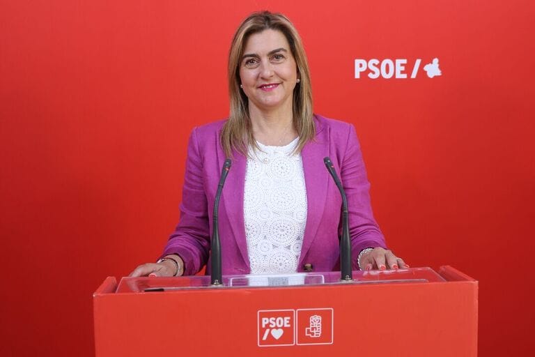Carmina Fernández acusa al PP de hipocresía y de bloquear la financiación de la Región de Murcia