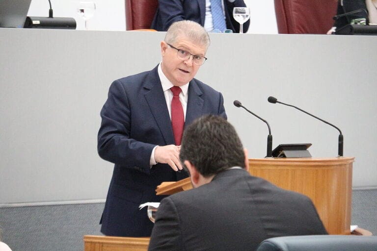 Vélez: “Otra región es posible, existe una alternativa clara y concreta para dar respuesta a los problemas de la ciudadanía y es el Partido Socialista”