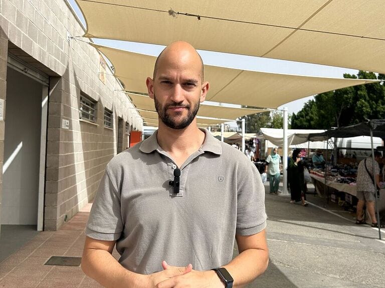 Fulgencio Gil y su equipo de concejales siguen despreciando las necesidades reales de los vendedores del mercado semanal de Lorca