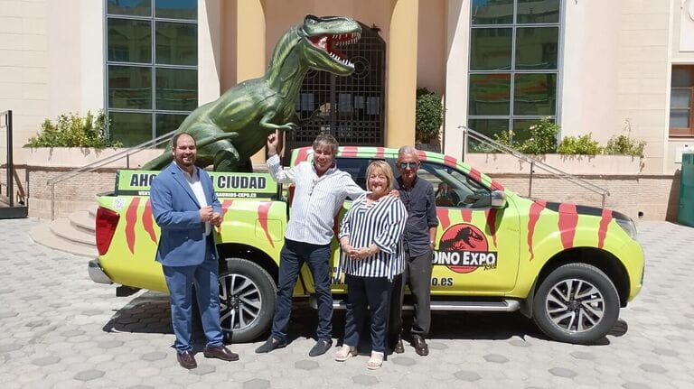 Un centenar de dinosaurios invadirán este verano Los Alcázares