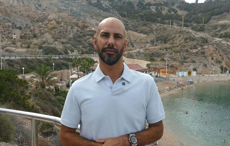 El PSOE de Cartagena denuncia que el 20 por ciento de las playas cartageneras son inaccesibles para personas con discapacidad