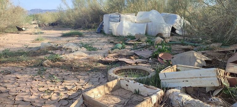 El PSOE de Lorca advierte de un vertedero ilegal en la pedanía de Aguaderas que supone un riesgo para los vecinos