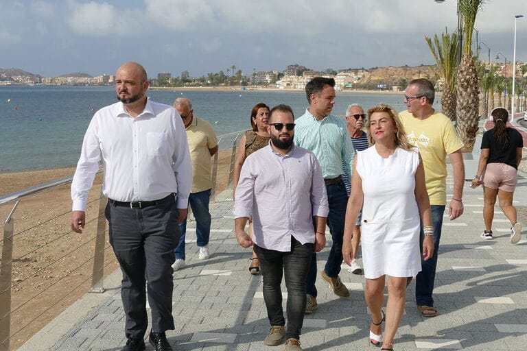 El PSOE de Mazarrón y Cartagena se unen contra la granja de acuicultura que se quiere instalar frente a La Azohía
