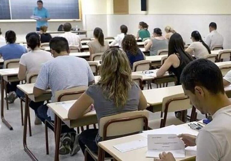 Cientos de docentes de la Región deben abandonar sus puestos de trabajo