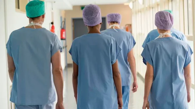 La Región de Murcia necesita 6.000 enfermeras más para alcanzar la media europea, según el Consejo General de Enfermería