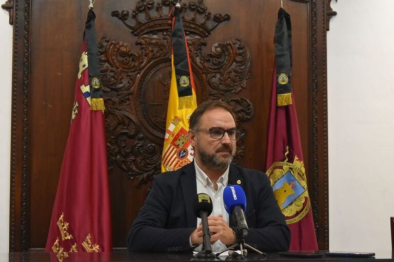 Mateos vuelve a insistir en la legalidad de toda la actuación sobre las tasas del Recinto Ferial 