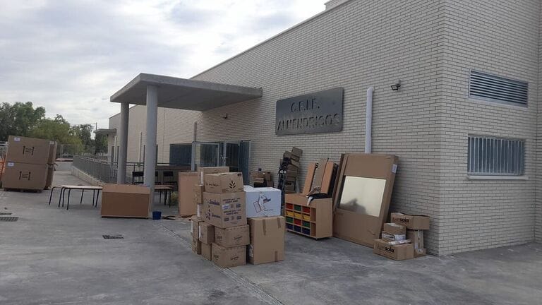 El Gobierno Regional del Partido Popular vuelve a discriminar la educación de Lorca retrasando la apertura del nuevo aulario del CEIP de Almendricos