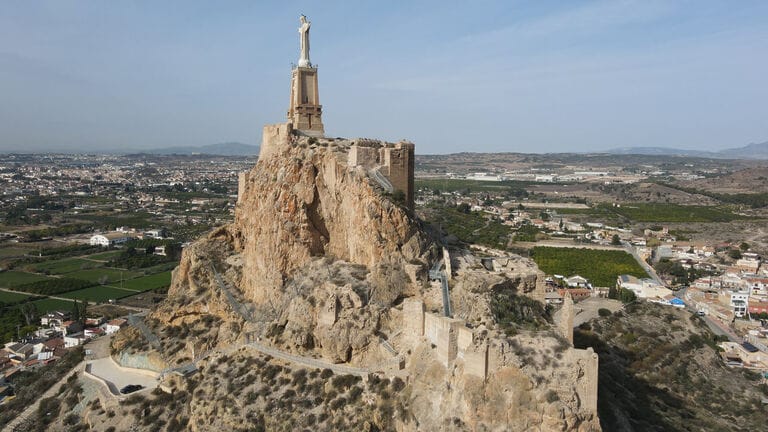 Huermur alerta del riesgo de colapso del castillo de Monteagudo y exige fondos urgentes en los presupuestos del Estado para 2025