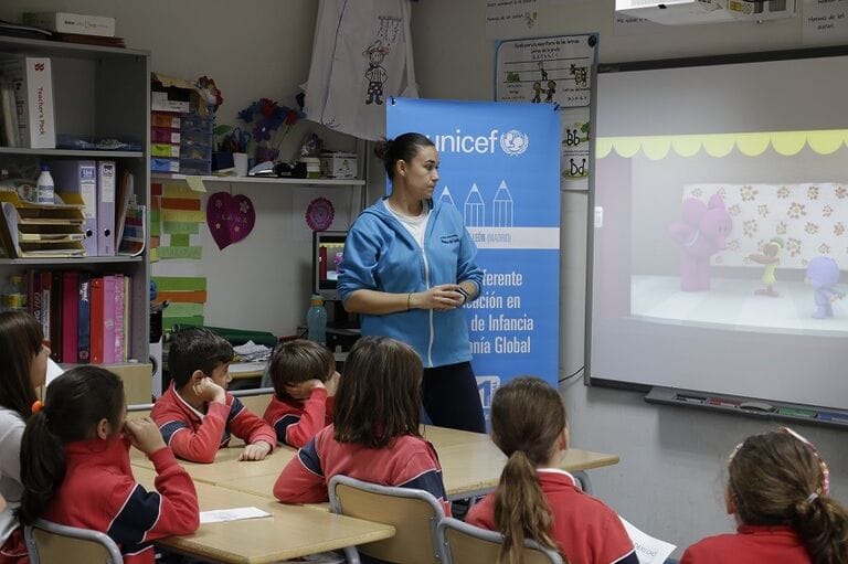 Más de 137.000 niñas y niños estudian en centros educativos reconocidos por UNICEF España como referentes en educación en derechos de infancia