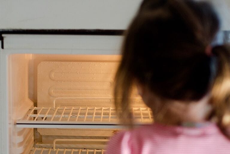 En la Región de Murcia, el 38,8% de los niños, niñas y adolescentes menores de 18 años se encuentra en una situación de riesgo de pobreza o exclusión social