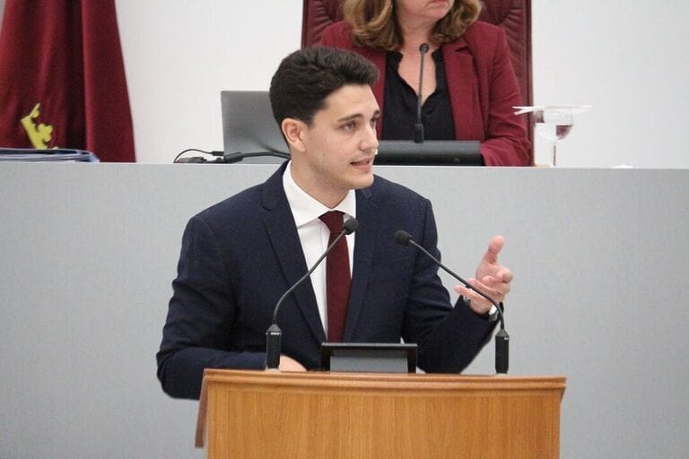 El PSOE denuncia la falta de acción del Gobierno regional en materia de vivienda protegida