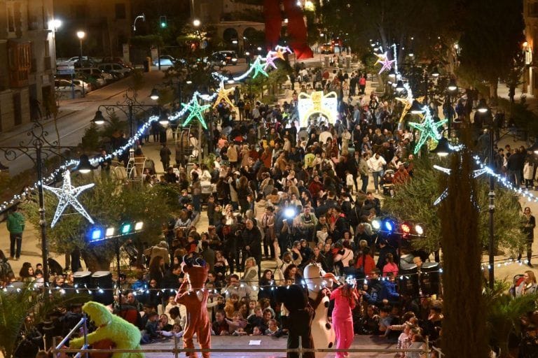 Mula da la bienvenida a la Navidad con “Destellos de Navidad” y la inauguración del Belén Municipal