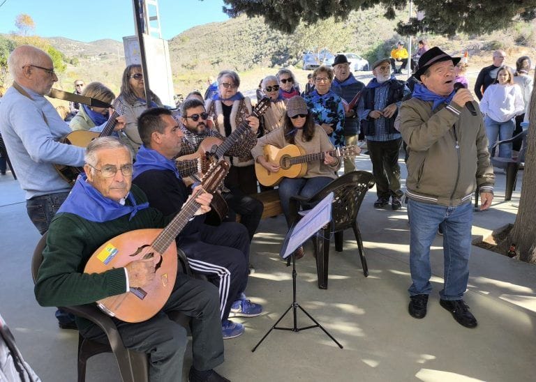 El Cañar celebra su Fiesta de Navidad con la presentación del libro sobre ‘El Obrero’