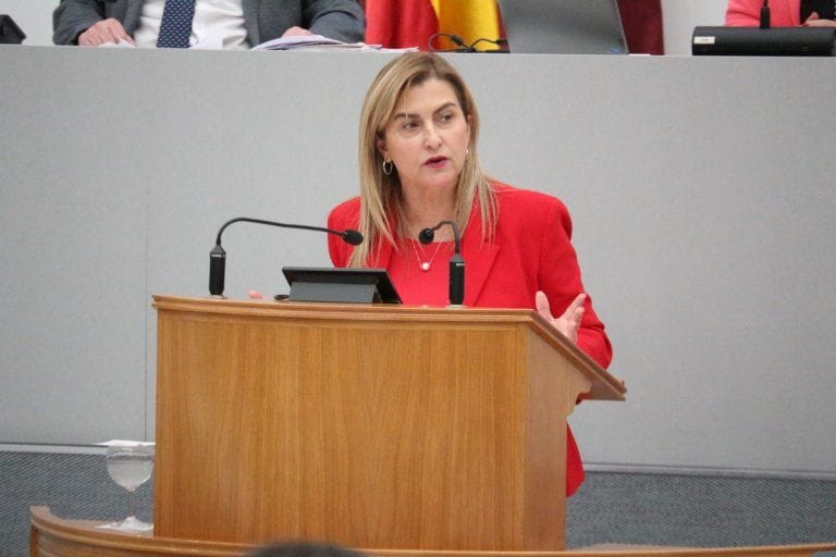 El PSOE denuncia la negativa del Gobierno regional a regular las plantas de biogás y critica el abandono a los vecinos afectados