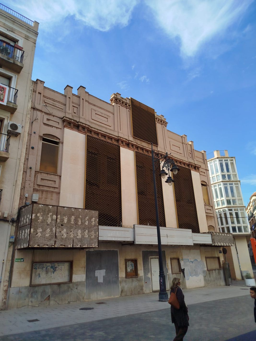 El Partido Cantonal denuncia el abandono de la restauración del Cine Central en Cartagena