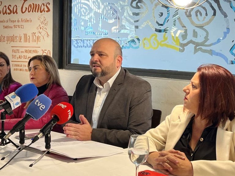 El PSOE acusa a Noelia Arroyo de convertir Cartagena en bastión de la ultraderecha
