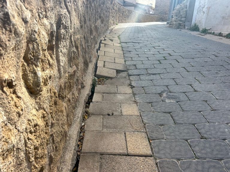 El PSOE exige al gobierno local de Lorca una intervención urgente para salvar la Muralla Medieval