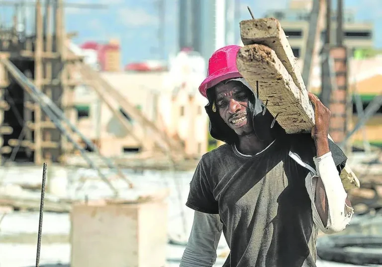 Los autónomos extranjeros impulsan la economía de la Región de Murcia con más de 1.900 altas en cinco años