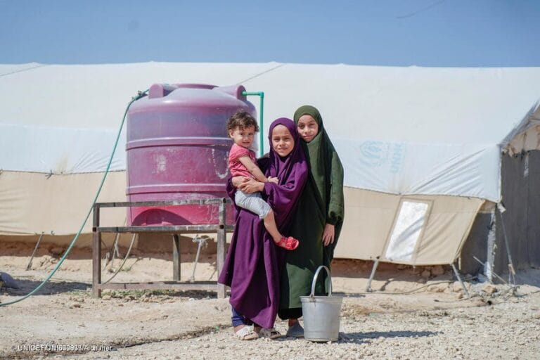 UNICEF alerta sobre el impacto devastador de la violencia en el noroeste de Siria: siete niños fallecidos y miles de desplazados