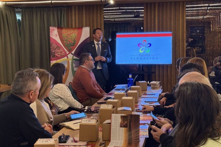 Mula presenta MulaFlor 2025 como antesala de FITUR en un evento con medios especializados