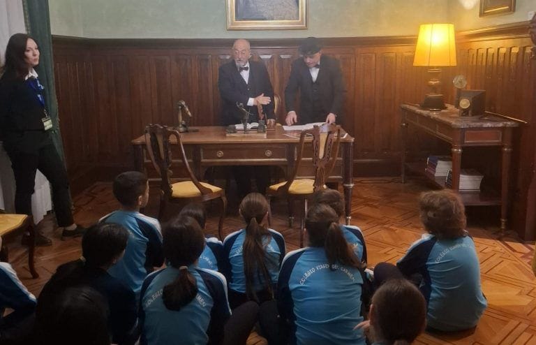 El modernismo cobra vida para los escolares en el Palacio de Aguirre