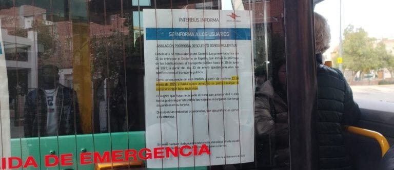 El PP bloquea la subida de pensiones y encarece el transporte público en Molina de Segura