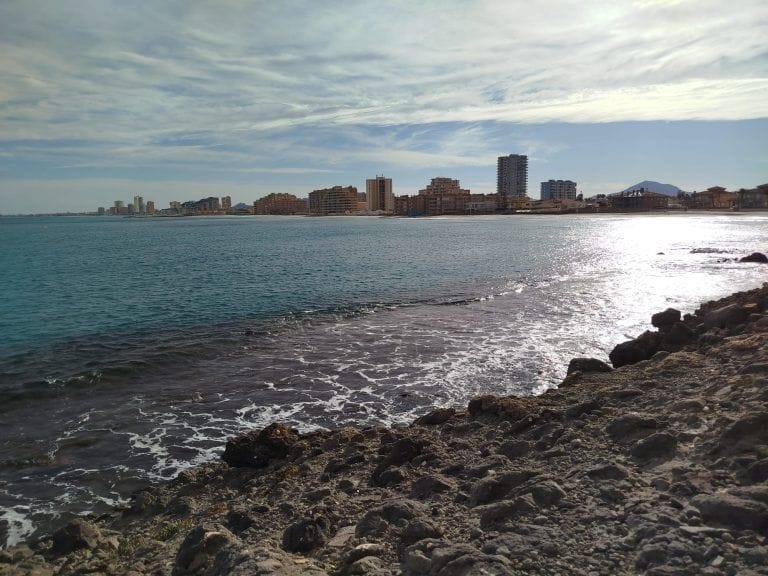 El Partido Cantonal denuncia incumplimientos del PP con La Manga y la falta de proyectos en FITUR