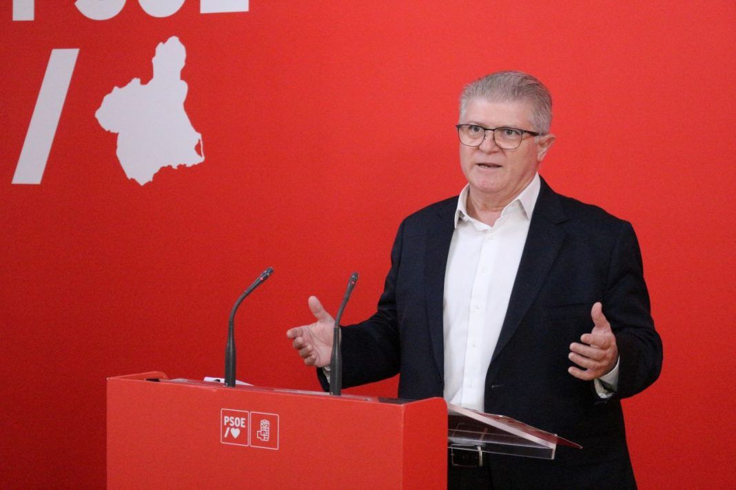 Pepe Vélez acusa a López Miras de propaganda y falta de gestión en la Región de Murcia