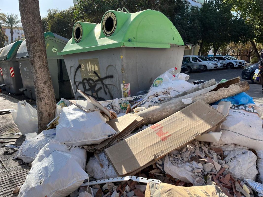 El barrio de La Paz, en Murcia, denuncia abandono y riesgos para la salud pública