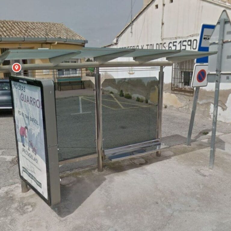 El Ayuntamiento de Mula exige la restitución del autobús en La Puebla de Mula