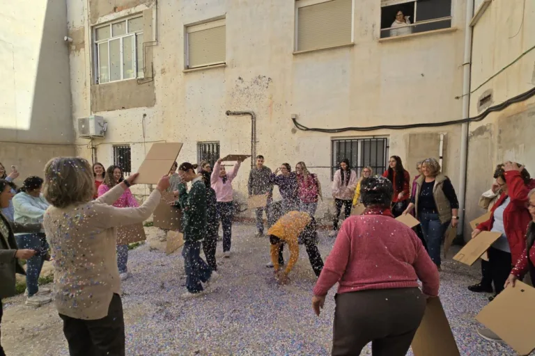 Mula impulsa el bienestar emocional a través de un taller intergeneracional sobre la expresión de emociones