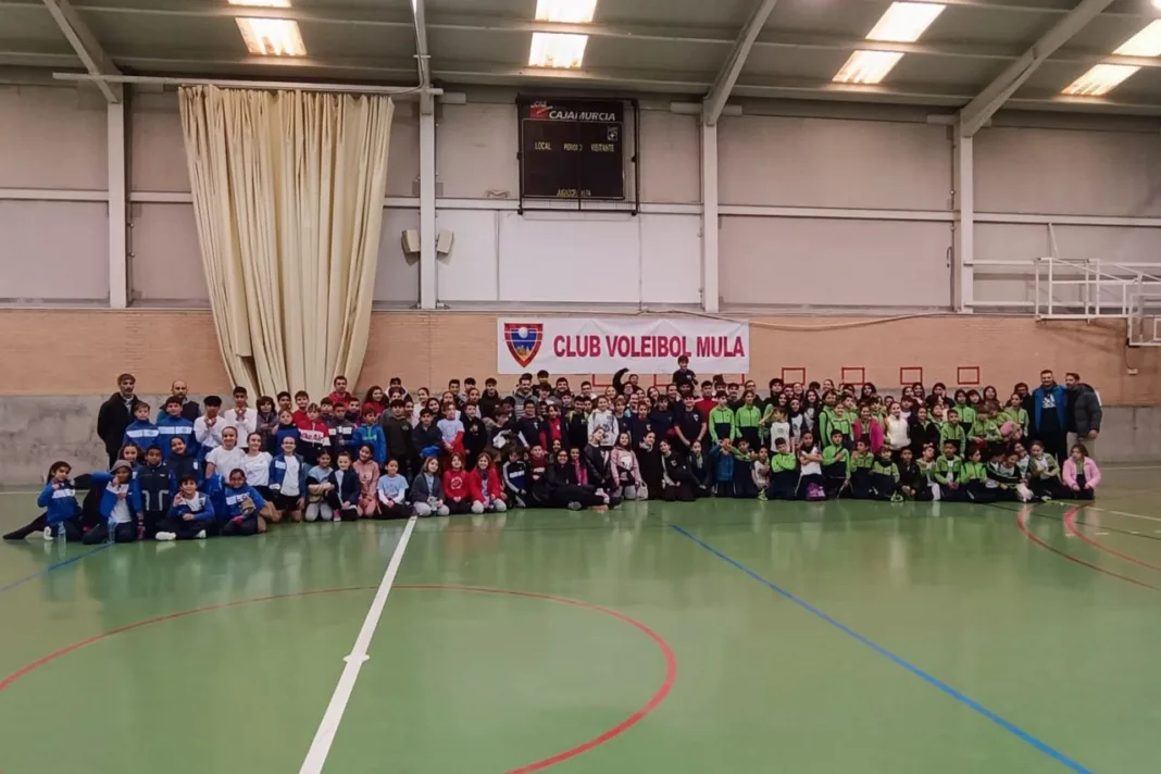 Éxito en la jornada 'Jugando al Atletismo' con la participación de los centros educativos de Mula