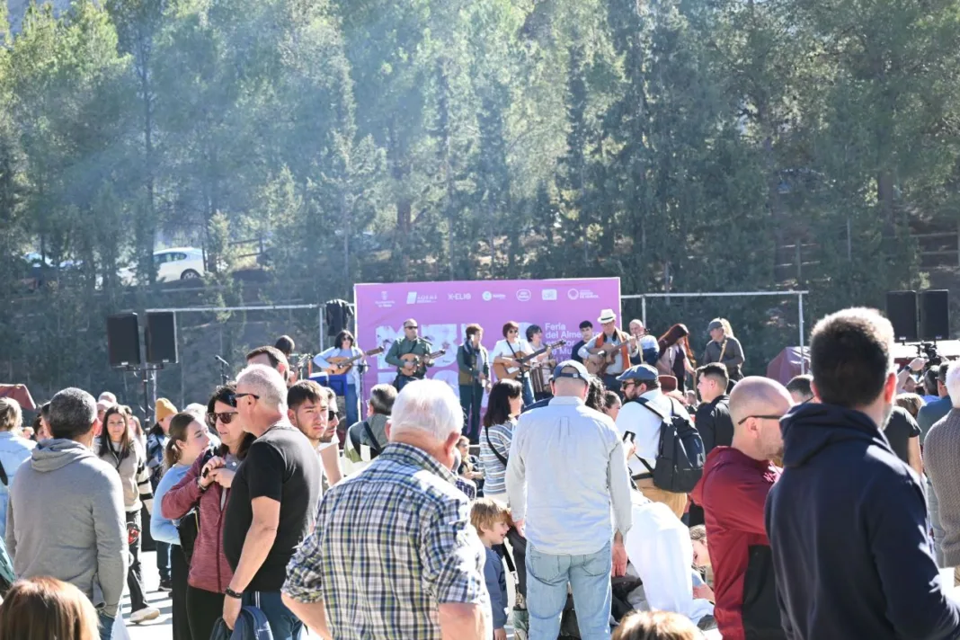 Éxito de participación en el XIII Encuentro de Cuadrillas en Casas Nuevas