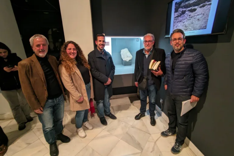 El Museo Arqueológico de Murcia exhibe el 'Domador de Caballos' como pieza del mes