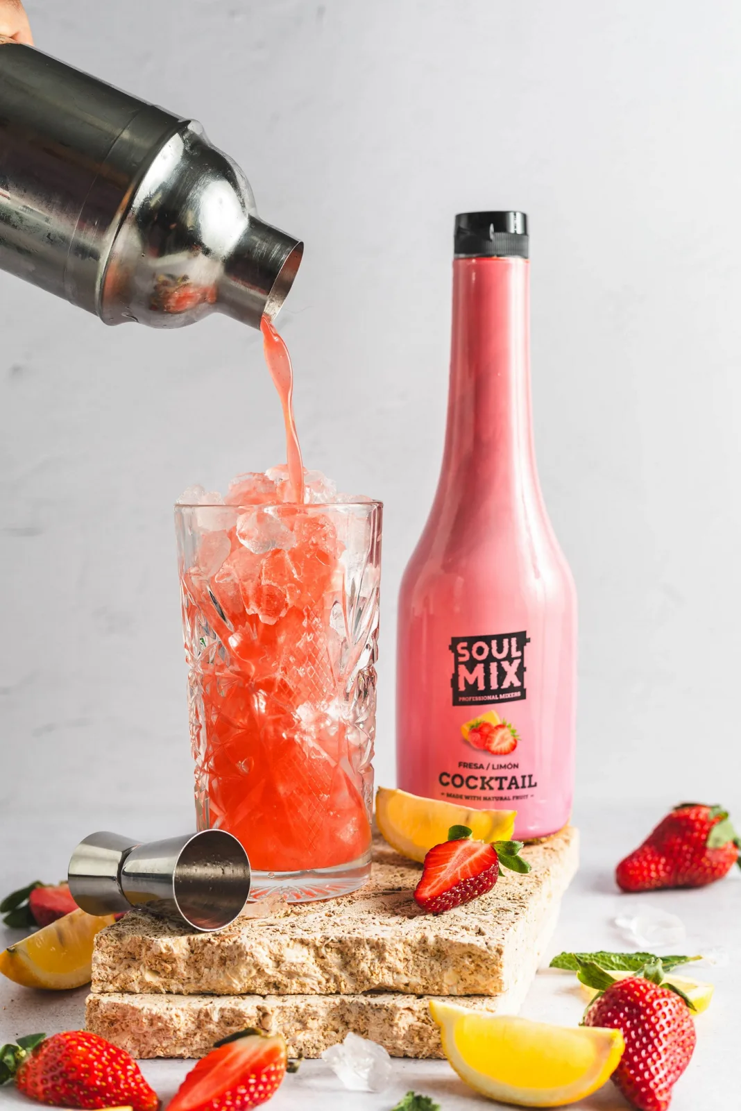 SOULMIX revoluciona la coctelería con su expansión internacional y producción en Murcia